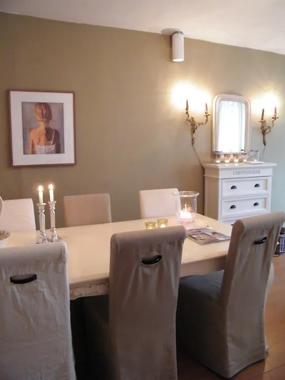 La Perle Apartment Utrecht 0*,